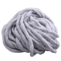 Dicke Wolle in verschiedenen Farben erhältlich